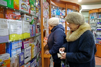 «Российская газета» предсказала рост цен на алкоголь и лекарства