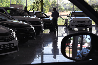 «Коммерсантъ» сообщил о повышении цен на автомобили в России