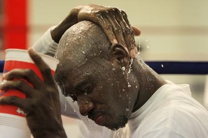 В организме будущего соперника Роя Джонса найден допинг