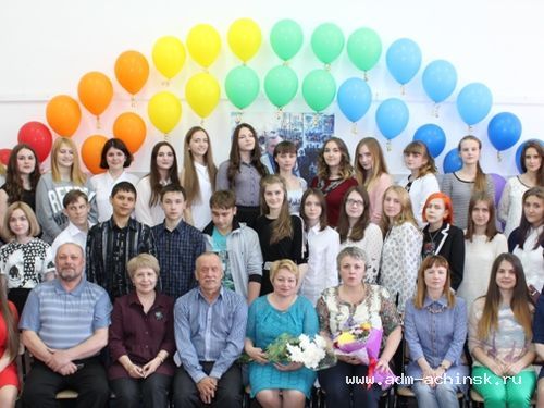 В Ачинской детской художественной школе им. А.М. Знака состоялся выпускной экзамен