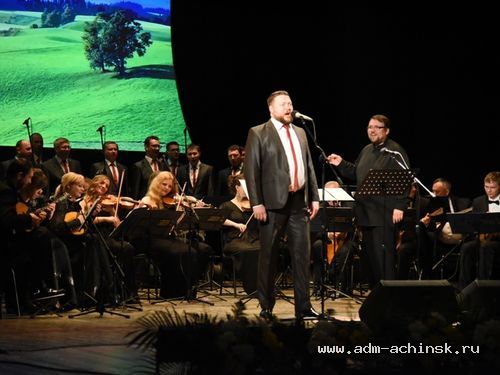 В Ачинске выступил хор московского Сретенского монастыря