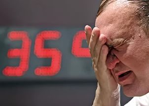 Роструд призвал россиян не перерабатывать в жару