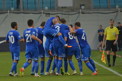 «Динамо» обыграло «Балтику» и возглавило турнирную таблицу ФНЛ