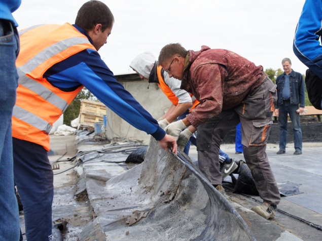 Ремонт крыш ачинских домов планируют завершить в конце сентября