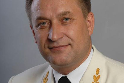 Иркутский депутат во время инспекции больницы провалился под прогнивший пол