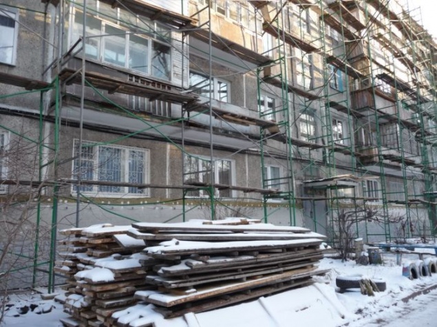 До конца 2017 года в Ачинске проведут капитальный ремонт в 18 многоквартирных домах