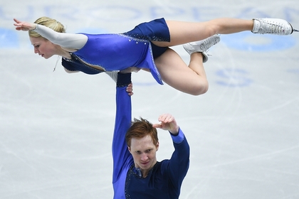 Тарасова и Морозов завоевали золото ЧЕ по фигурному катанию
