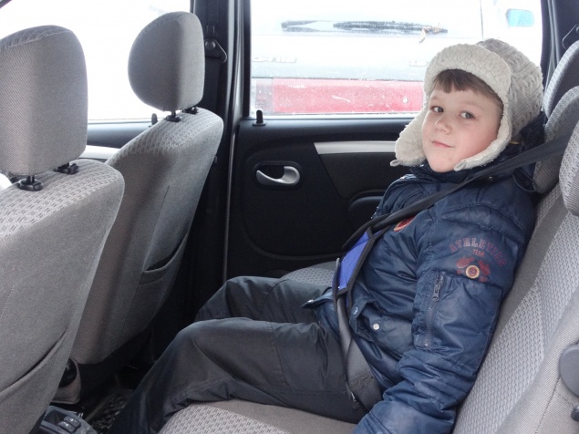 Дорожные полицейские в Ачинске выявили около 200 фактов игнорирования средств пассивной безопасности