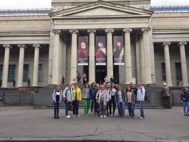 Преподаватели и воспитанники художественной школы им. А.М.Знака вновь отправились на пленер в Великий Новгород