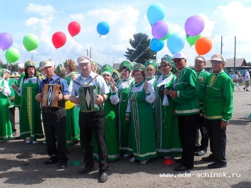 Ансамбль ачинского ГорДК «Гармошечка-говорушечка» принял участи в фестивале "Солнцеворот"