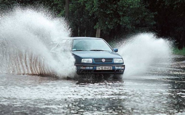 Подрядчикам, допустившим подтопления ачинских многоэтажек, грозят серьезные санкции