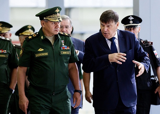 В России начнут готовить военных летчиц