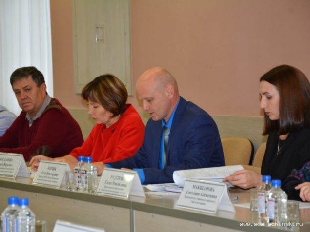 На заседании Совета Главы обсудили итоги выполнения мероприятий по подготовке к отопительному периоду 2017-2018 г.г.