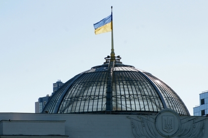 Украина собралась заработать миллионы долларов на разрыве отношений с Россией