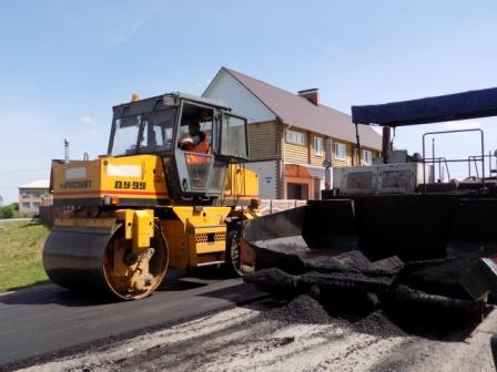 Чиновники на 2100 рублей планируют рост зарплат рабочих в дорожных госкомпаниях в 2018 году