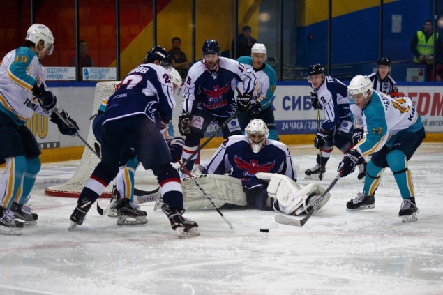 Хоккеисты красноярского «Сокола» обыграли чемпионов ВХЛ