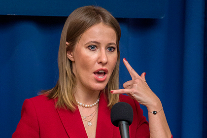 Собчак потребовала признать незаконной регистрацию Путина на выборах