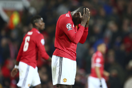 «Севилья» на выезде обыграла «МЮ» и вышла в четвертьфинал Лиги чемпионов