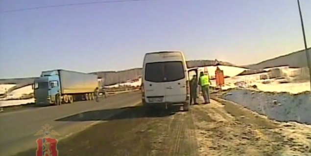 Водитель пытался откупиться от полиции за отсутствие аптечки: возбудили уголовное дело