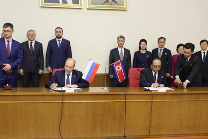 В США предрекли строительство моста из России в Северную Корею