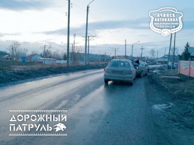 В Ачинске пьяный водитель два раза протаранил машину с ребёнком