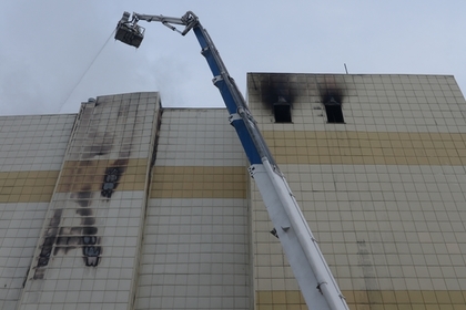 Число погибших при пожаре в Кемерово превысило 50 человек