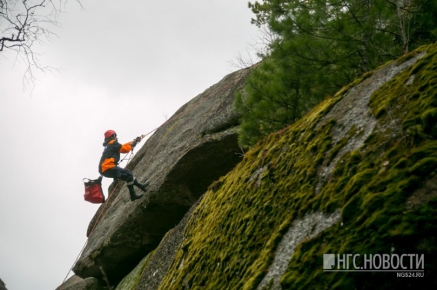 Тело застрявшего в камнях и замёрзшего насмерть мужчины случайно нашли в горах