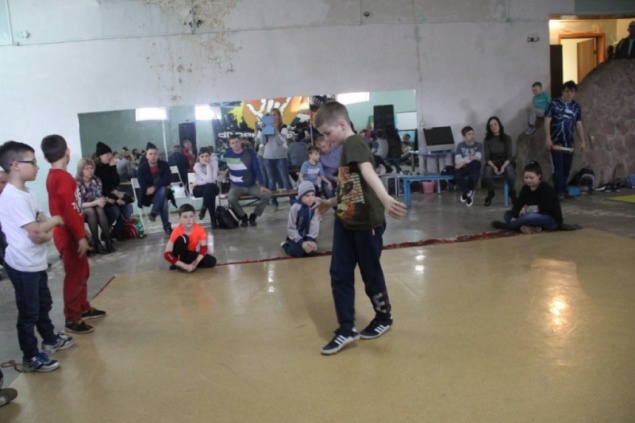Фестиваль по брейк-дансу в Назарово собрал 60 танцоров со всего края