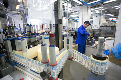 Алкоголь и сигареты подорожают