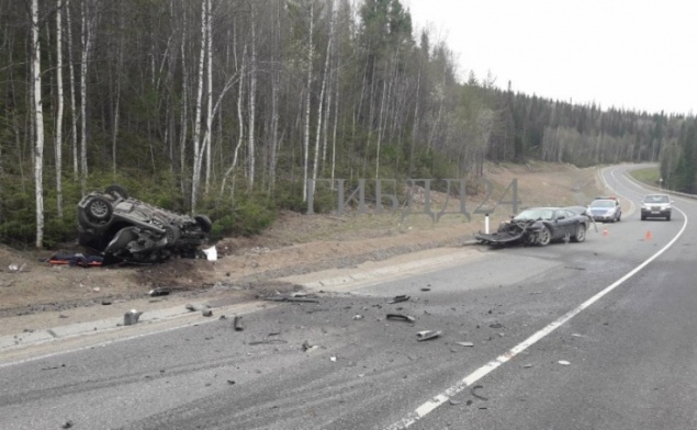 Водитель «Ягуара» выехал на встречку через сплошную и погубил трех человек в «Тойоте»