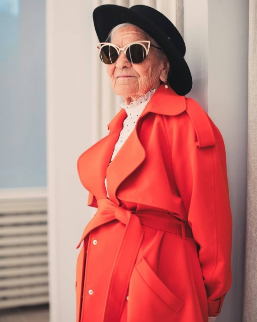 Баба Лена стала моделью для модного журнала