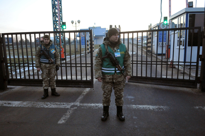 Порошенко призвал опечатать границу с Россией