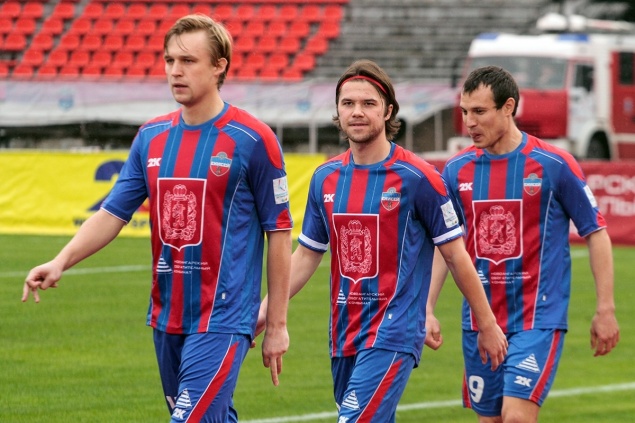 Футбольный «Енисей» не смог одолеть питерский «Зенит» в первом матче Премьер-лиги