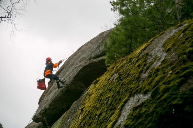 Красноярец пошел на «Столбы» в первый день после открытия и вывихнул голеностоп