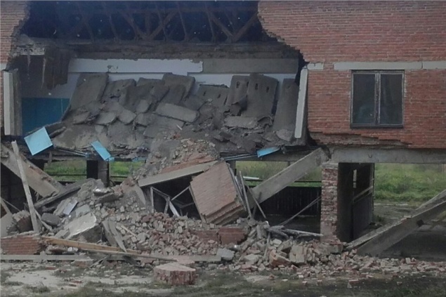Школа в Иркутской области разрушилась прямо во время уроков