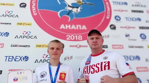 Sport: ачинец Даниил Чичкин привёз серебряную медаль с Всероссийского фестиваля единоборств