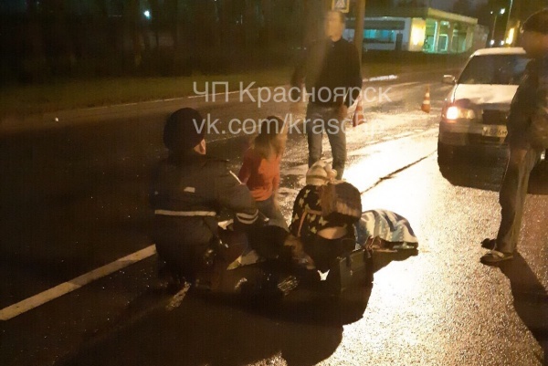 Двое детей оказались под колесами автомобиля в Красноярске