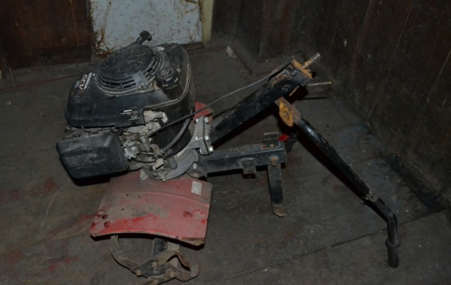 В садовом обществе Ачинска полицейскими раскрыта кража мотоблока