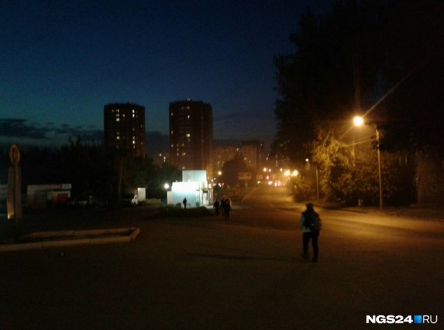 Едкий туман опустился ночью на Красноярск. Датчики загрязнений зашкаливают