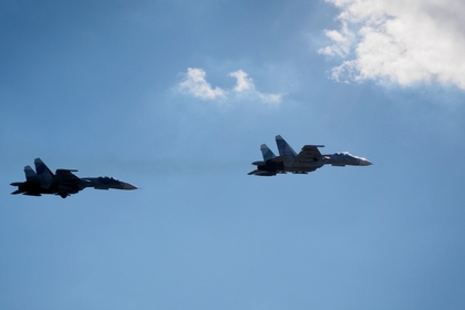 Российские Су-27 перехватили над Балтикой