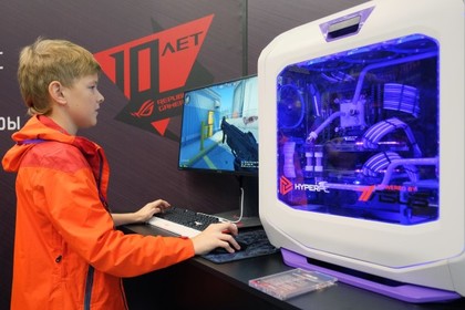 Российские родители увидели в интернете опасность для детей