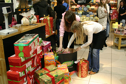 Россияне залезли в долги ради подарков