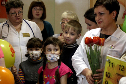 Подарки для учителей и чиновников предложили разделить