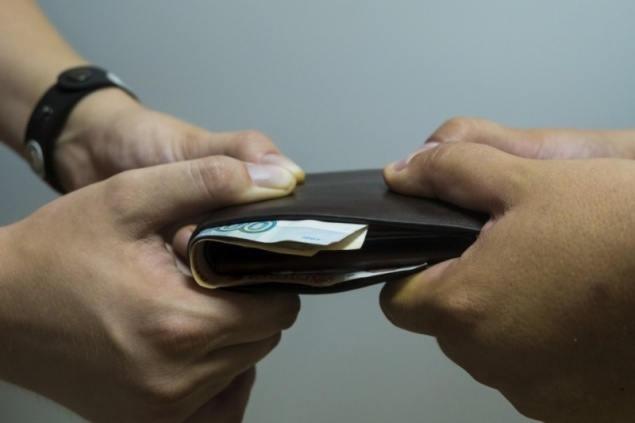 В Абакане двое мужчин вымогали у бизнесмена около 2 млн рублей