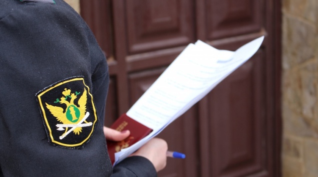 Президент РФ подписал закон о запрете взысканий с соцвыплат