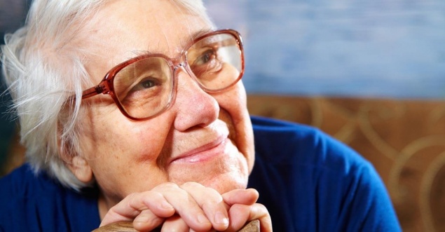 Бедным российским пенсионерам станут платить немного больше