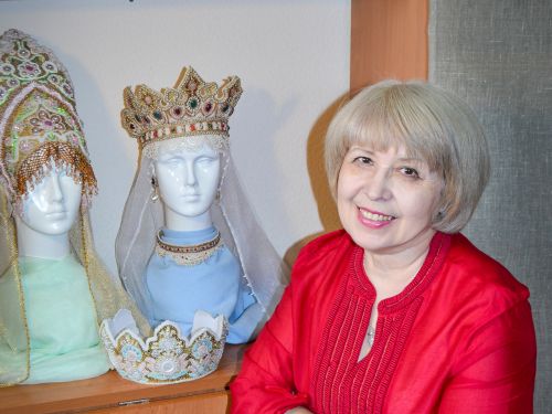 Ачинская мастерица художественного ремесла внесла вклад в Универсиаду 2019