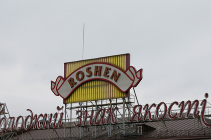 В Киеве подожгли третий за неделю магазин Roshen