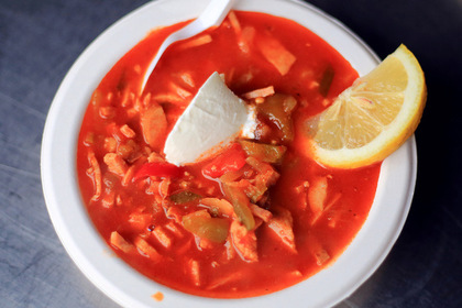 Названы самые вредные любимые супы россиян