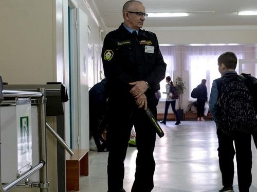 Муниципальная антитеррористическая комиссия: в школах Ачинска пропускной режим будет усилен